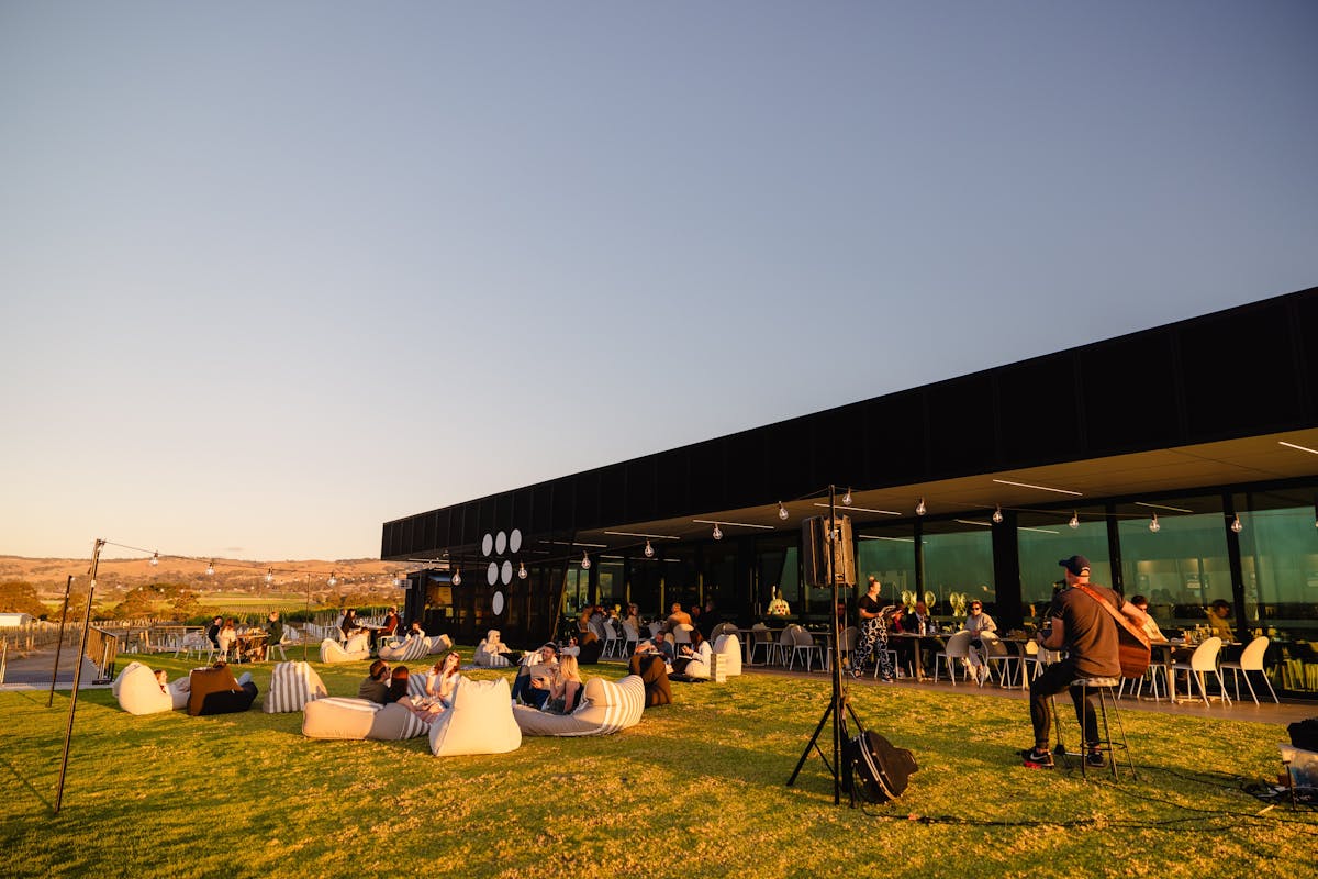 Vale Vibes at Vale Restaurant and Bar