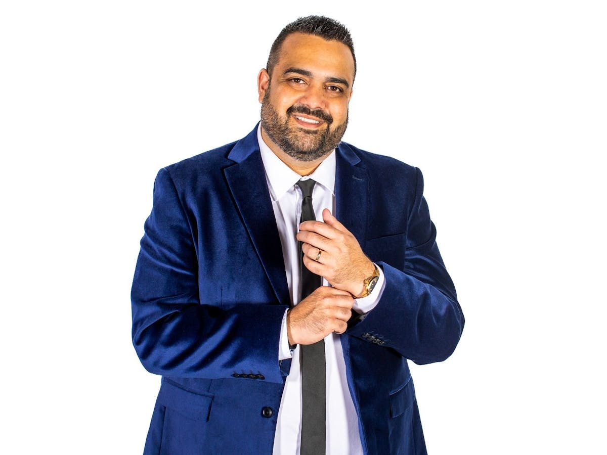 Dane Simpson: 100% Hits | Adelaide Fringe